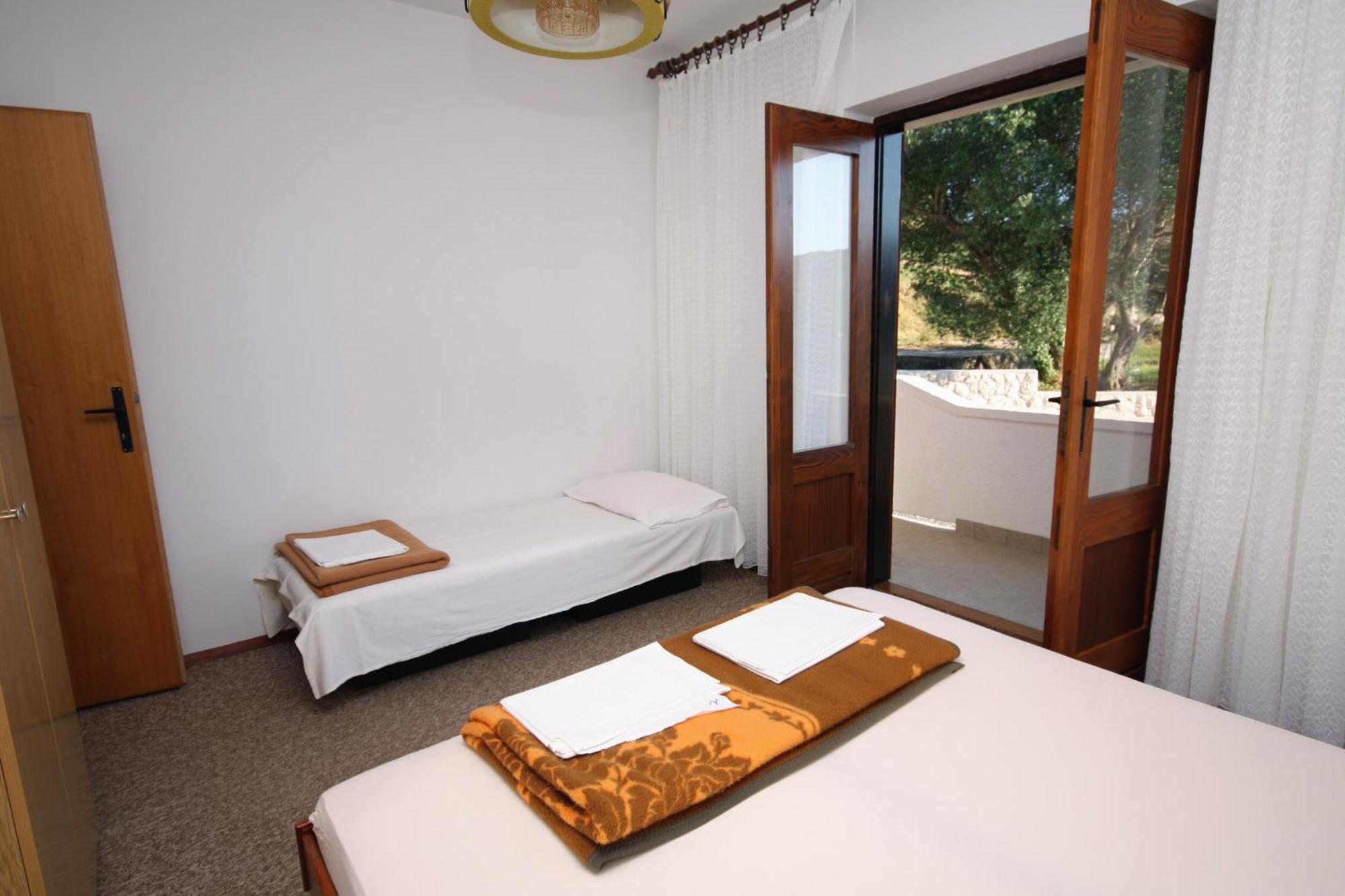 Apartments By The Sea Kampor, Rab - 5051 Rom bilde