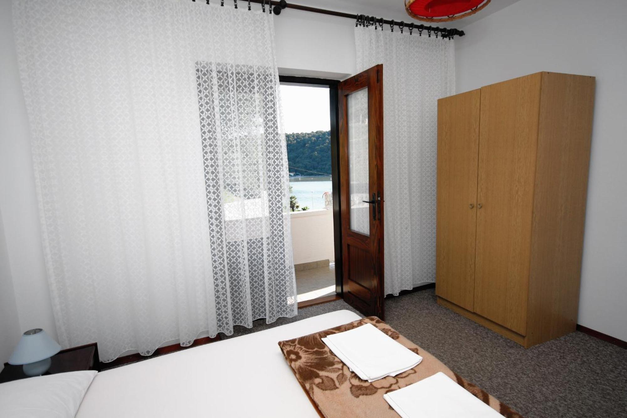 Apartments By The Sea Kampor, Rab - 5051 Rom bilde